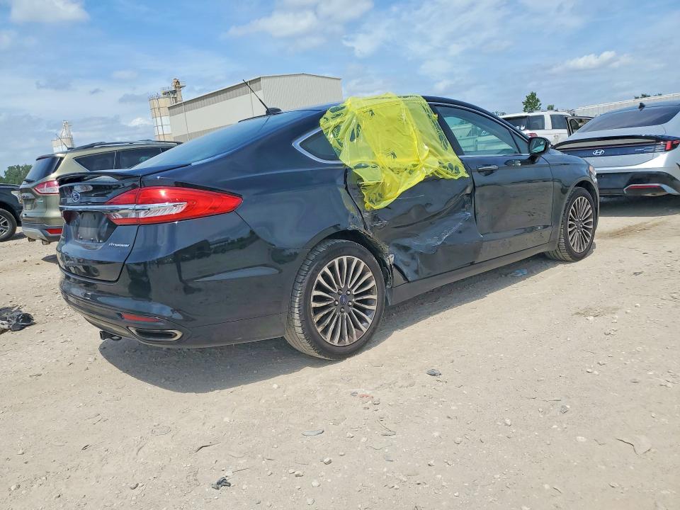 56333976 :رقم المزاد ، 3FA6P0K92HR124578 vin ، 2017 Ford Fusion مزاد بيع