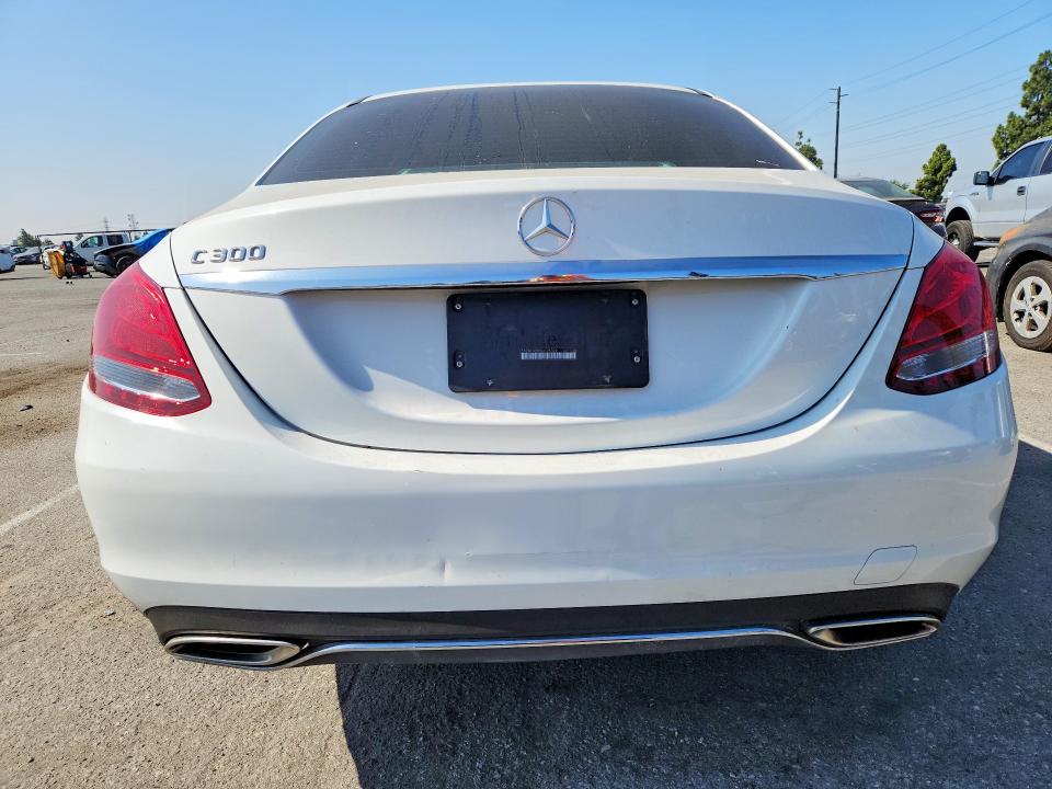 58127346 :رقم المزاد ، 55SWF4JB9GU125329 vin ، 2016 Mercedes-benz C مزاد بيع