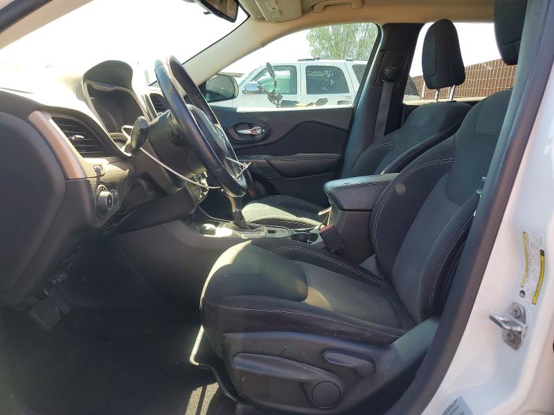 56314636 :رقم المزاد ، 1C4PJMCS0HW513712 vin ، 2017 Jeep Cherokee مزاد بيع