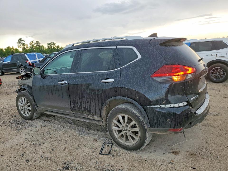 55413506 :رقم المزاد ، KNMAT2MV8JP620522 vin ، 2018 Nissan Rogue مزاد بيع
