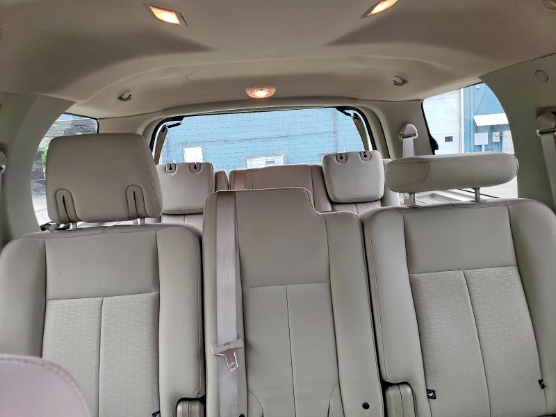 57409886 :رقم المزاد ، 1FMJU1G59AEB72432 vin ، 2010 Ford Expedition مزاد بيع