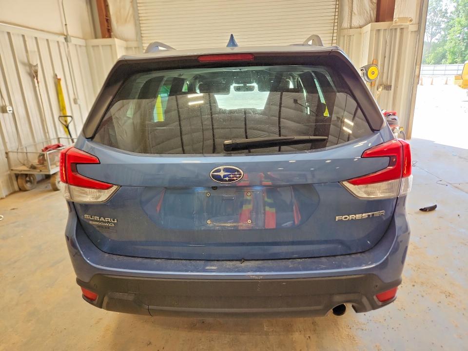 57664676 :رقم المزاد ، JF2SKAUCXMH580461 vin ، 2021 Subaru Forester مزاد بيع