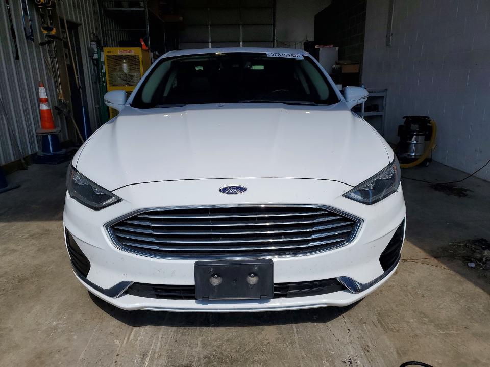 2020 Ford Fusion მანქანა იყიდება აუქციონზე, vin: 3FA6P0CD7LR151917, აუქციონის ნომერი: 57315186