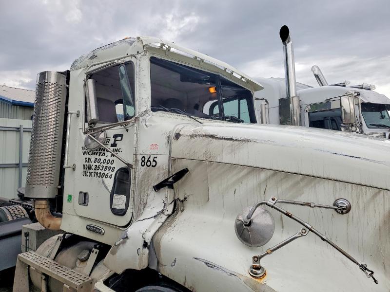 Продажа на аукционе авто 2000 Freightliner Conventional, vin: 1FUY3MDB2YLH17244, номер лота: 57536526