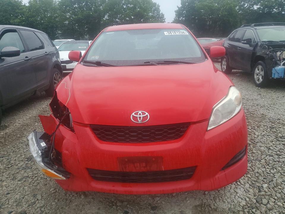 58181256 :رقم المزاد ، 2T1KU4EE9AC370850 vin ، 2010 Toyota Matrix مزاد بيع