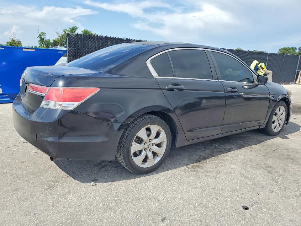 2008 Honda Accord მანქანა იყიდება აუქციონზე, vin: 1HGCP26878A107779, აუქციონის ნომერი: 64322576