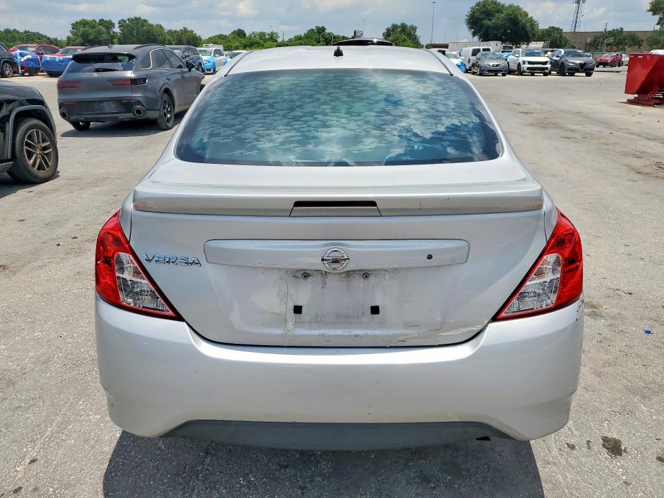 2018 Nissan Versa მანქანა იყიდება აუქციონზე, vin: 3N1CN7APXJL824887, აუქციონის ნომერი: 85449635