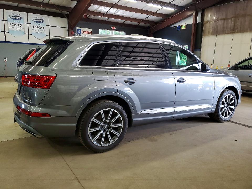 58098066 :رقم المزاد ، WA1LAAF74HD012526 vin ، 2017 Audi Q7 مزاد بيع