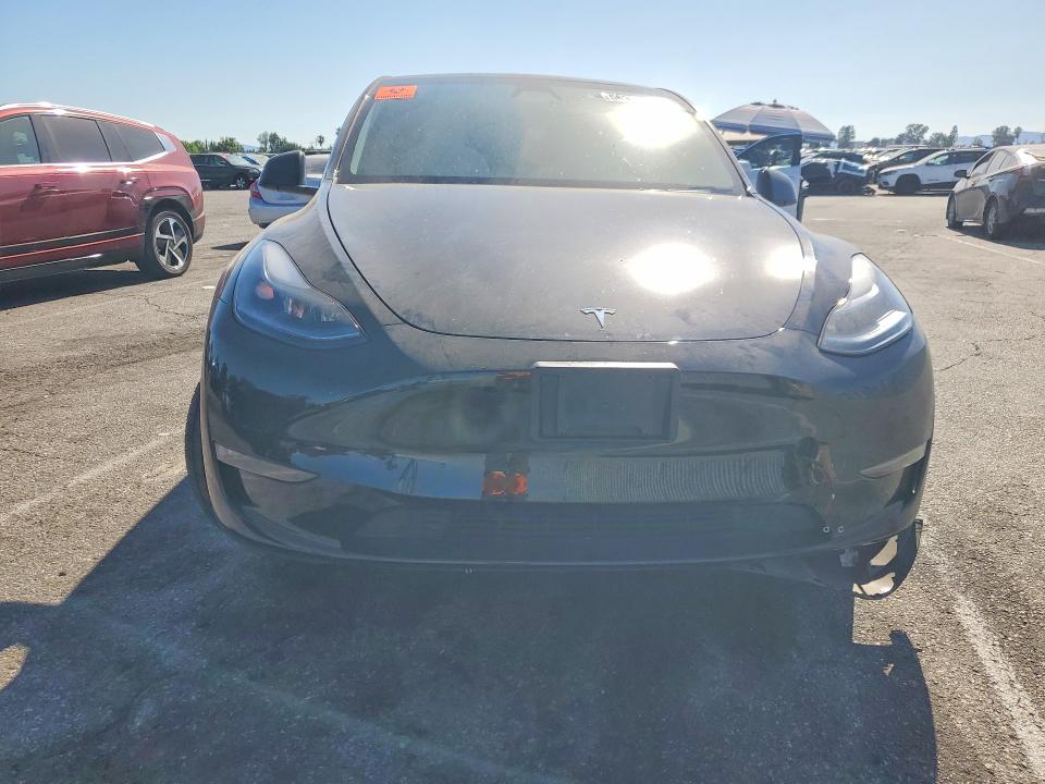 56351876 :رقم المزاد ، 7SAYGAEE7RF185593 vin ، 2024 Tesla Model Y مزاد بيع