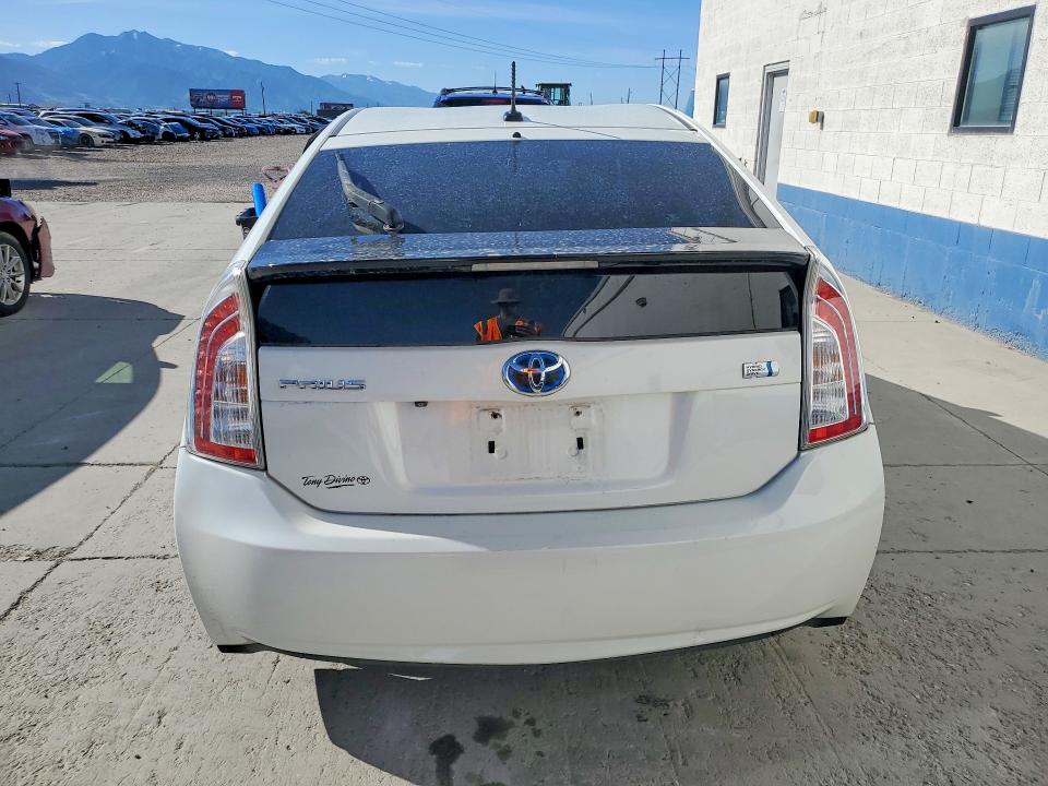 54902036 :رقم المزاد ، JTDKN3DUXF0425257 vin ، 2015 Toyota Prius مزاد بيع