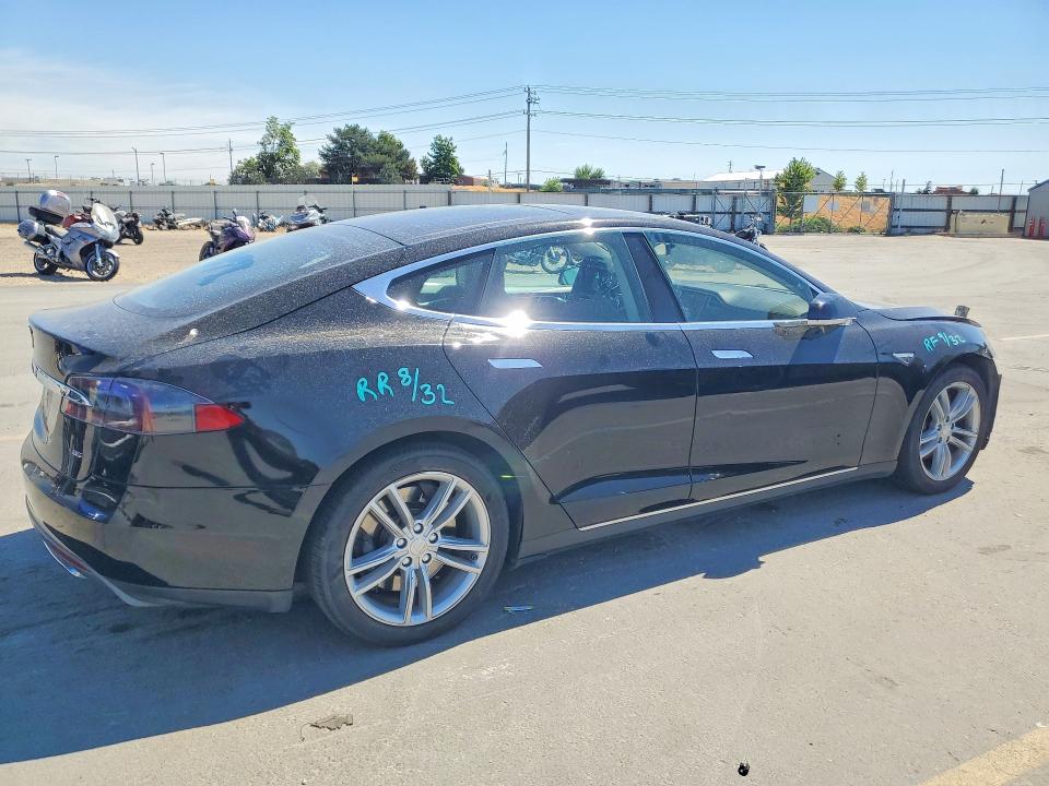 2014 Tesla Model S მანქანა იყიდება აუქციონზე, vin: 5YJSA1H12EFP35855, აუქციონის ნომერი: 55188446