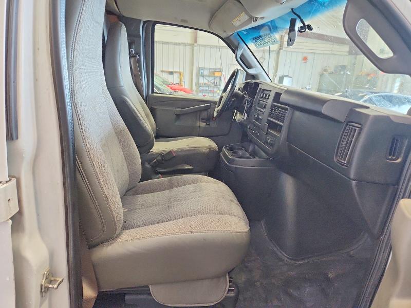 56056926 :رقم المزاد ، 1GTW7AFG9J1334006 vin ، 2018 Gmc Savana مزاد بيع