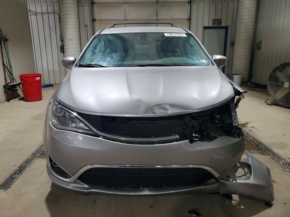 Продаж на аукціоні авто 2017 Chrysler Pacifica, vin: 2C4RC1BG0HR598994, номер лоту: 56189646
