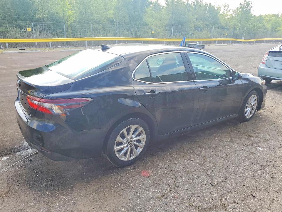 2022 Toyota Camry მანქანა იყიდება აუქციონზე, vin: 4T1R11AK3NU694799, აუქციონის ნომერი: 95585075