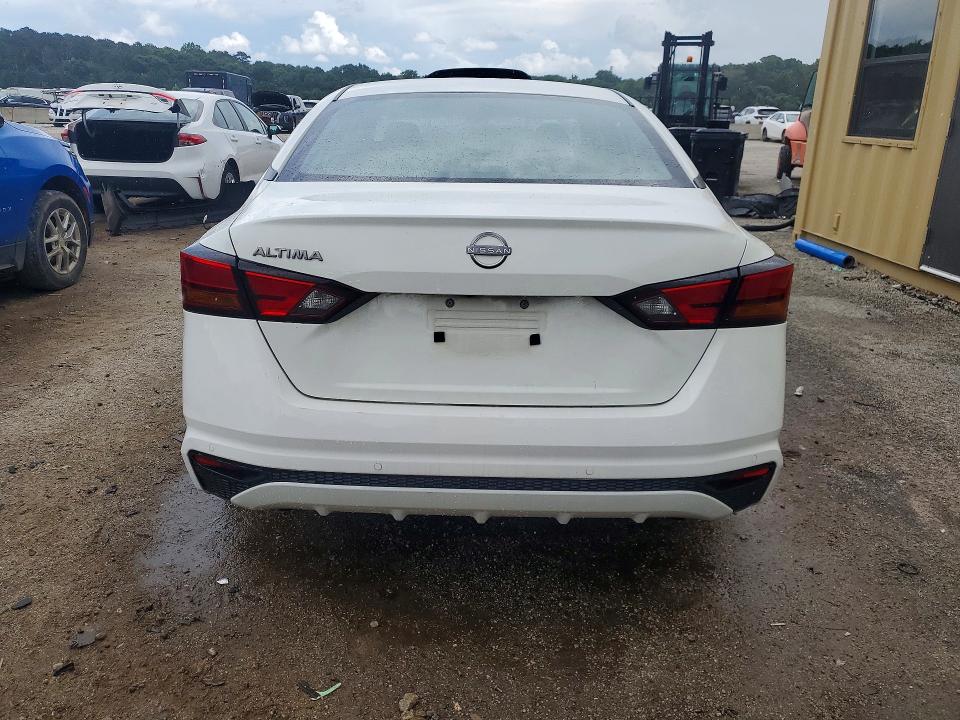 57933516 :رقم المزاد ، 1N4BL4BV6PN329403 vin ، 2023 Nissan Altima مزاد بيع