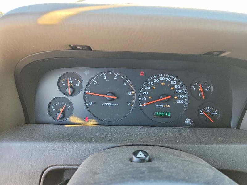 2000 Jeep Grand Cherokee მანქანა იყიდება აუქციონზე, vin: 1J4GW48NXYC192357, აუქციონის ნომერი: 58657726
