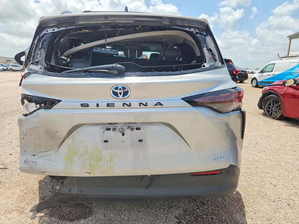 Продаж на аукціоні авто 2025 Toyota Sienna, vin: 5TDJRKEC2SS275684, номер лоту: 58885656