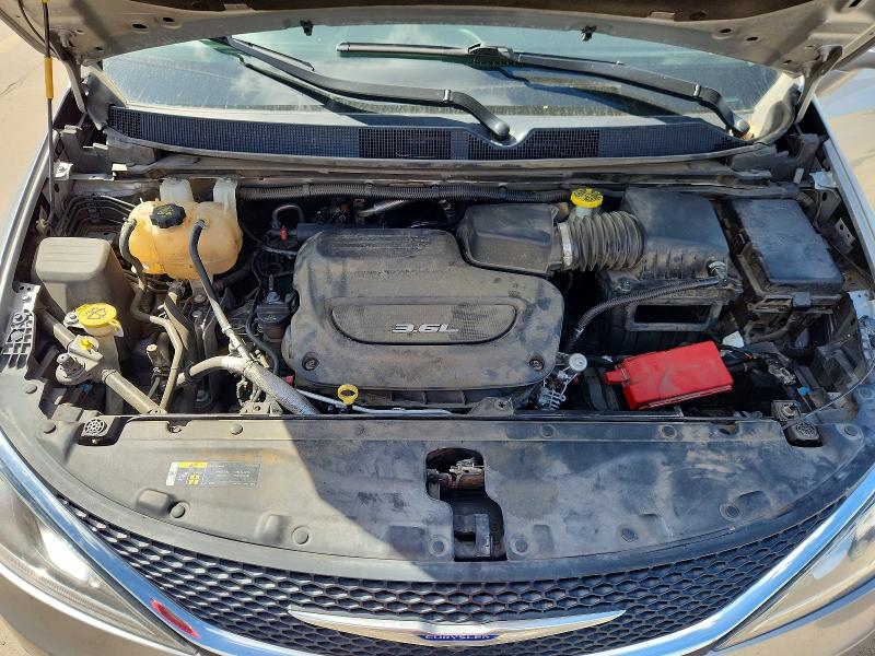 Продажа на аукционе авто 2018 Chrysler Pacifica, vin: 2C4RC1EG1JR350433, номер лота: 57019236