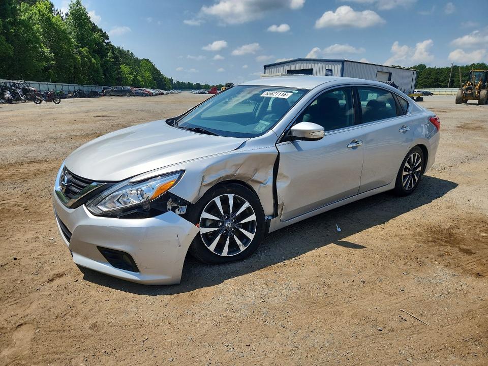 Auction sale of the 2017 Nissan Altima, vin: 1N4AL3AP3HC109822, lot number: 55621116