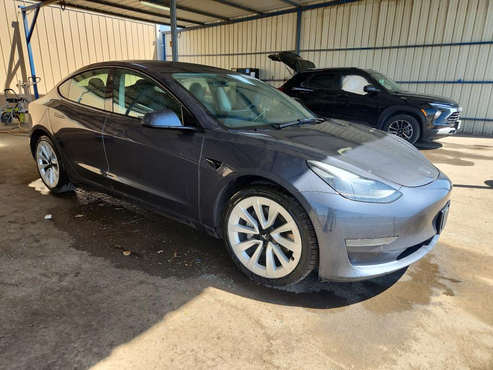 58396256 :رقم المزاد ، 5YJ3E1EA0NF370024 vin ، 2022 Tesla Model 3 مزاد بيع