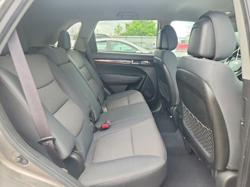 2013 Kia Sorento მანქანა იყიდება აუქციონზე, vin: 5XYKT4A68DG421507, აუქციონის ნომერი: 56297056