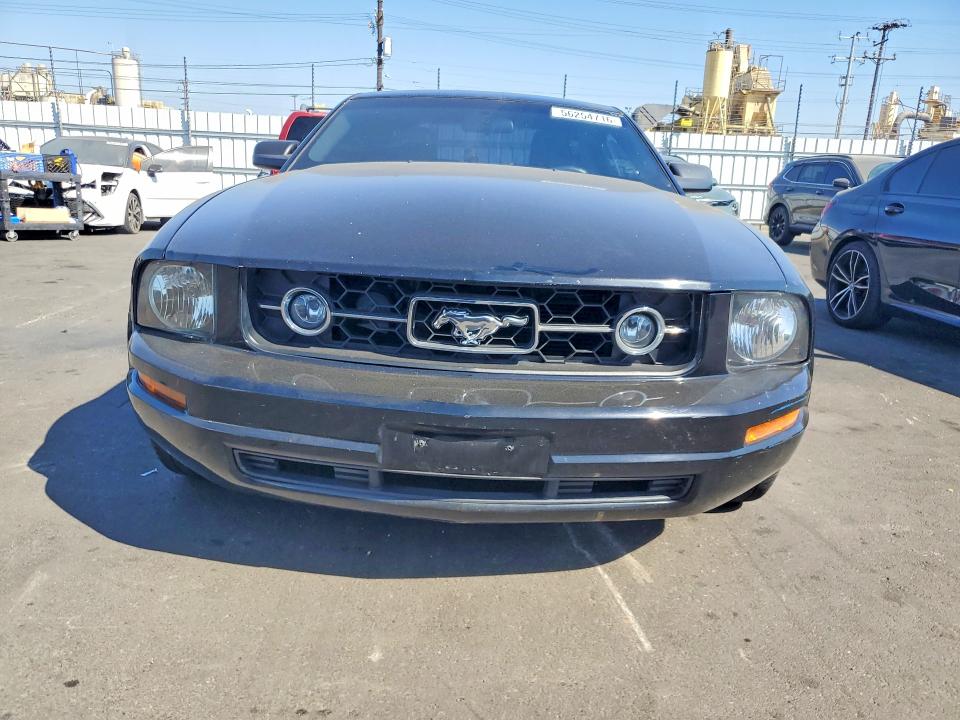 56254716 :رقم المزاد ، 1ZVFT80N275357900 vin ، 2007 Ford Mustang مزاد بيع