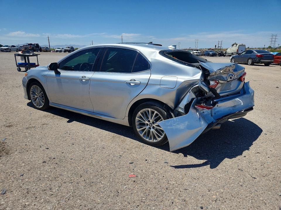2018 Toyota Camry Hybrid მანქანა იყიდება აუქციონზე, vin: 4T1B21HK4JU008851, აუქციონის ნომერი: 58473466