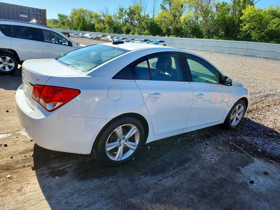 2015 Chevrolet Cruze მანქანა იყიდება აუქციონზე, vin: 1G1PE5SB6F7192142, აუქციონის ნომერი: 57041206