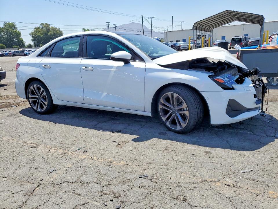 Продажа на аукционе авто 2026 Audi A3, vin: WAUGUDGY9TA052275, номер лота: 55749266