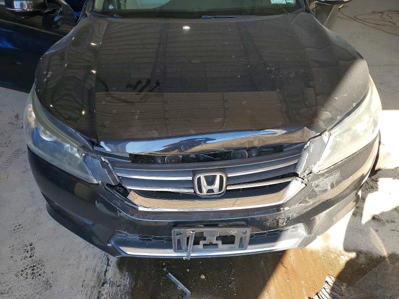 55818016 :رقم المزاد ، 1HGCR2F8XFA013404 vin ، 2015 Honda Accord مزاد بيع