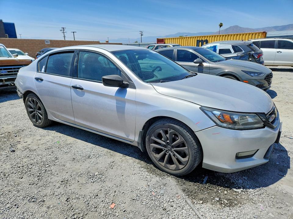 Продажа на аукционе авто 2014 Honda Accord, vin: 1HGCR2F52EA211611, номер лота: 56499836
