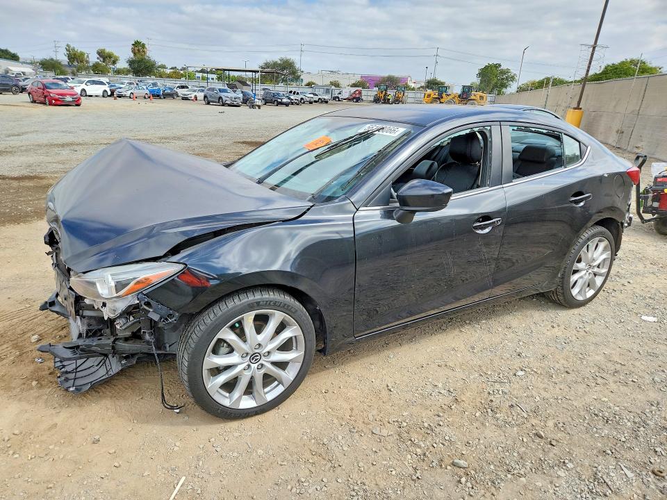 56193066 :رقم المزاد ، JM1BM1W39E1107330 vin ، 2014 Mazda 3 مزاد بيع
