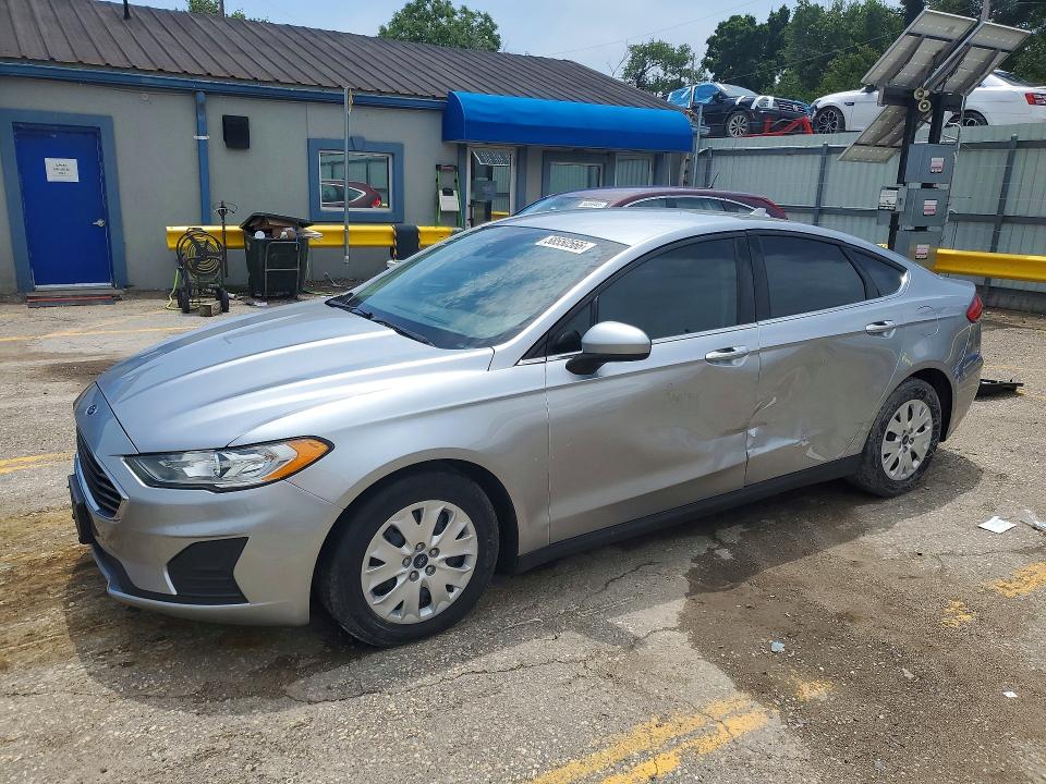 58550566 :رقم المزاد ، 3FA6P0G77LR222618 vin ، 2020 Ford Fusion مزاد بيع