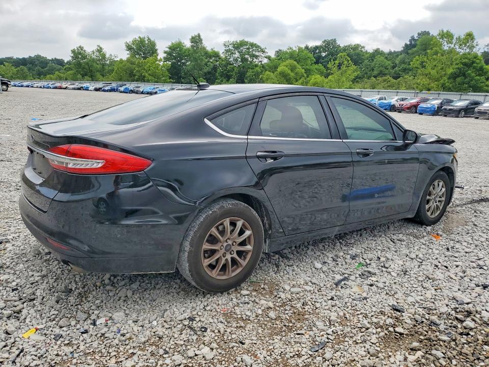 56999026 :رقم المزاد ، 3FA6P0G71HR139189 vin ، 2017 Ford Fusion مزاد بيع