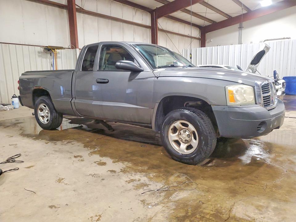 2005 Dodge Dakota მანქანა იყიდება აუქციონზე, vin: 1D7HE22K05S353743, აუქციონის ნომერი: 58215866