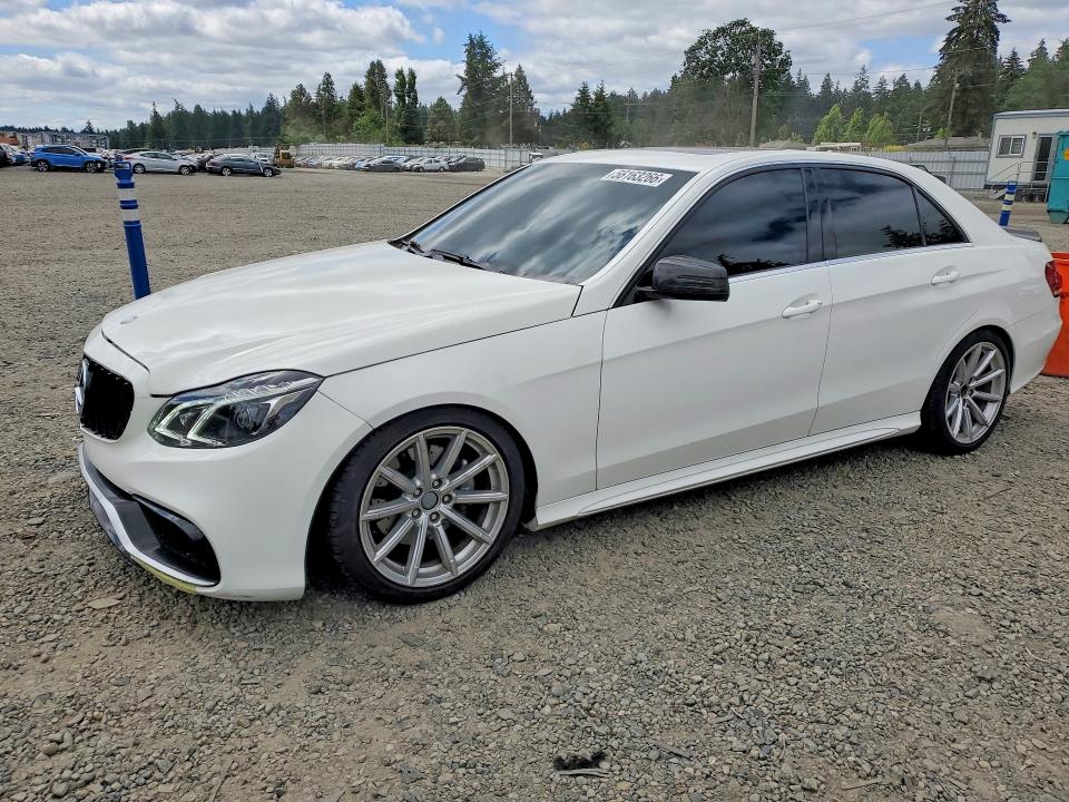 56163266 :رقم المزاد ، WDDHF5KB0FB122339 vin ، 2015 Mercedes-benz E مزاد بيع