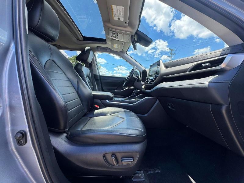 Продажа на аукционе авто 2022 Toyota Highlander, vin: 5TDGZRAH0NS123413, номер лота: 59116136
