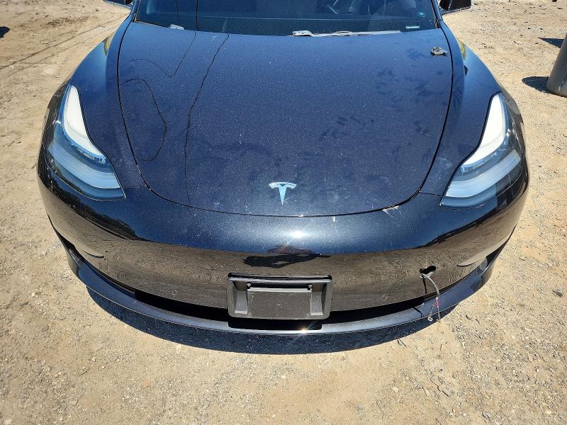 55976376 :رقم المزاد ، 5YJ3E1EB2JF090589 vin ، 2018 Tesla Model 3 مزاد بيع