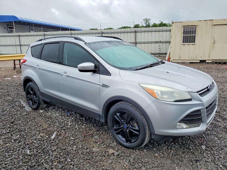 2016 Ford Escape მანქანა იყიდება აუქციონზე, vin: 1FMCU0GXXGUB11304, აუქციონის ნომერი: 57026246