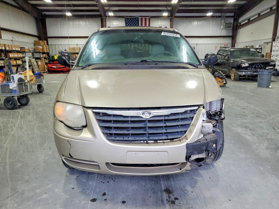 2006 Chrysler Town & Country მანქანა იყიდება აუქციონზე, vin: 2A4GP54L56R715862, აუქციონის ნომერი: 56452956