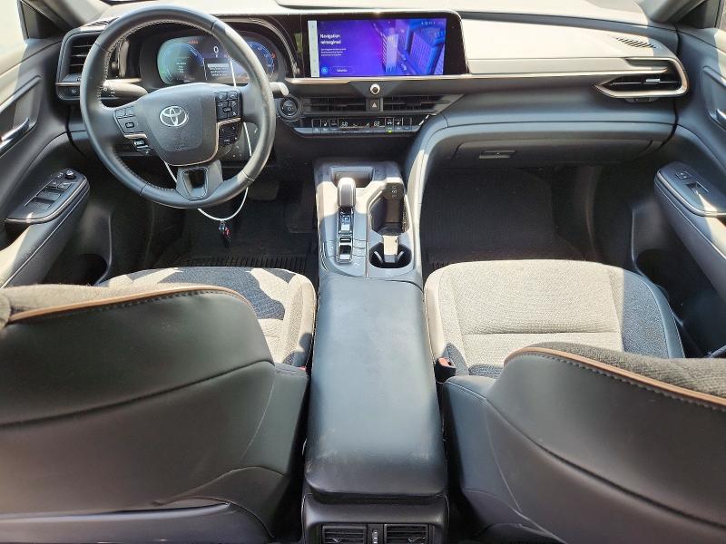 2023 Toyota Crown მანქანა იყიდება აუქციონზე, vin: JTDAAAAF8P3011444, აუქციონის ნომერი: 58654016