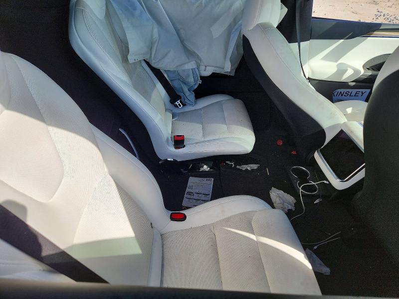 56656096 :رقم المزاد ، 7SAXCBE59NF356223 vin ، 2022 Tesla Model X مزاد بيع