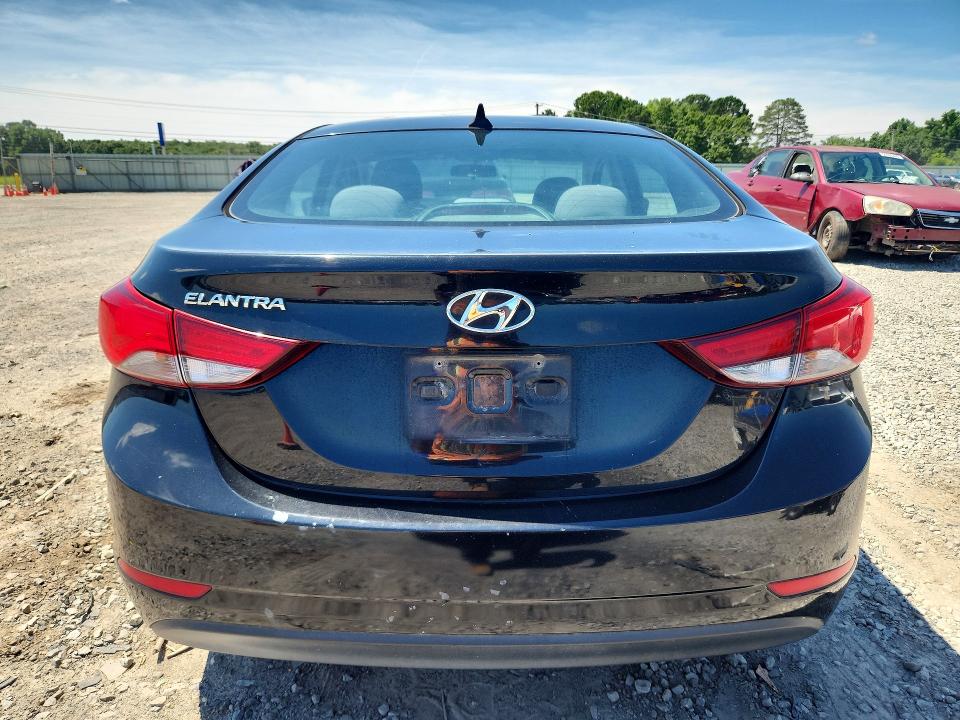 2015 Hyundai Elantra მანქანა იყიდება აუქციონზე, vin: 5NPDH4AE5FH647033, აუქციონის ნომერი: 57552956