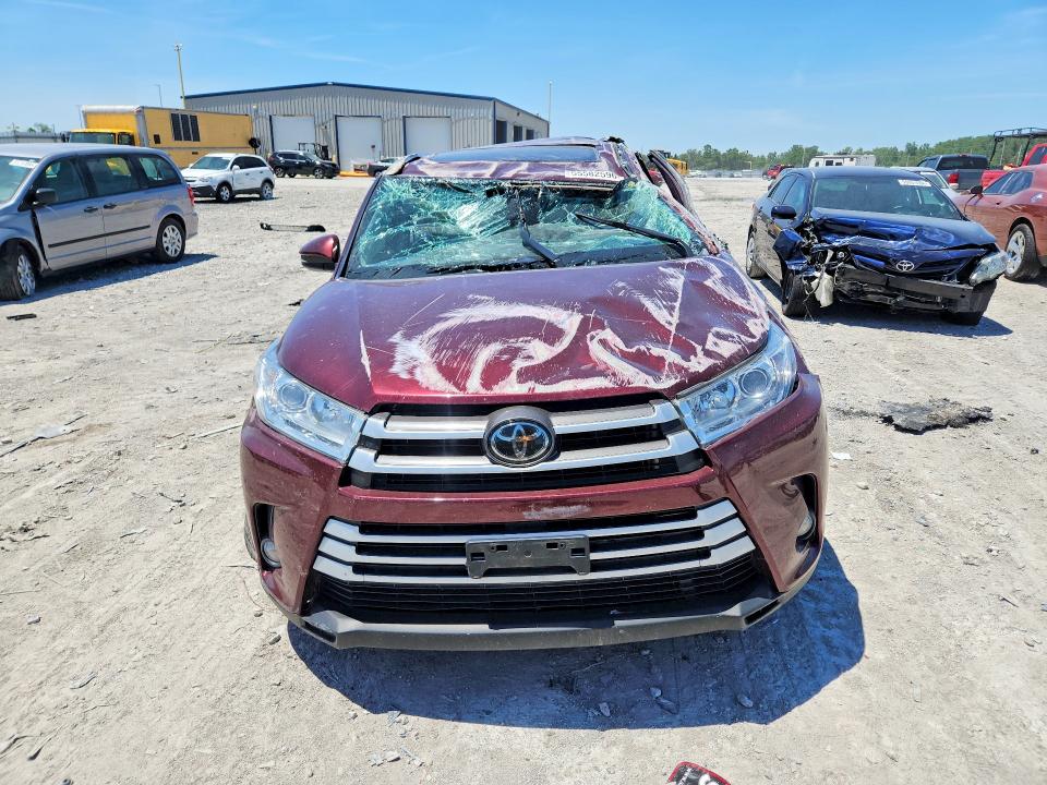 55582596 :رقم المزاد ، 5TDJZRFH6JS851293 vin ، 2018 Toyota Highlander مزاد بيع