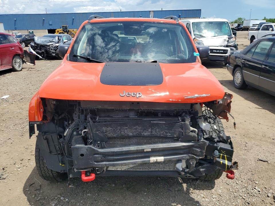 57345876 :رقم المزاد ، ZACCJBCB6JPG73390 vin ، 2018 Jeep Renegade مزاد بيع