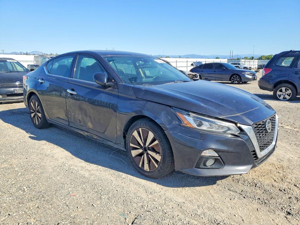 Продажа на аукционе авто 2020 Nissan Altima, vin: 1N4BL4EV2LC163429, номер лота: 56264696