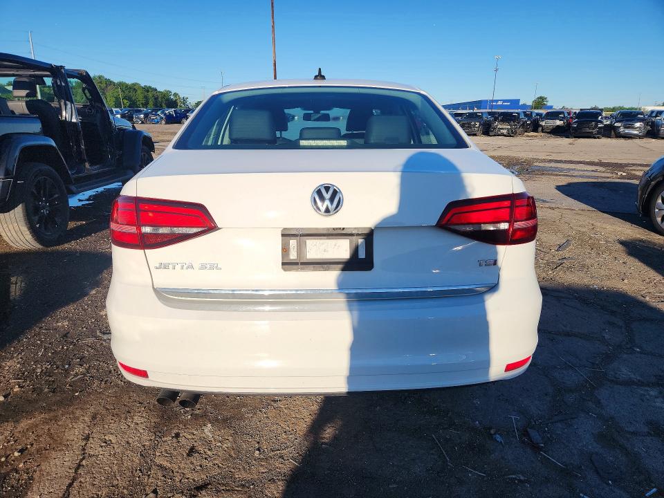 Продажа на аукционе авто 2017 Volkswagen Jetta, vin: 3VWL17AJXHM354351, номер лота: 57155186