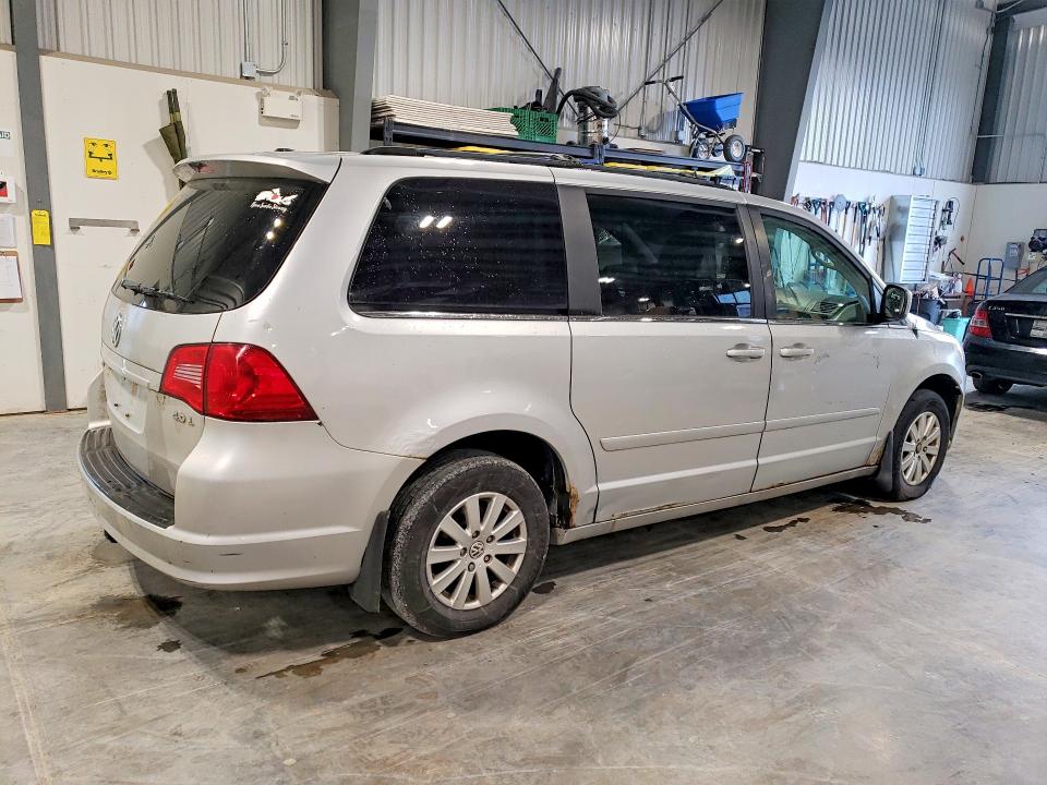 2009 Volkswagen Routan მანქანა იყიდება აუქციონზე, vin: 2V8HW34X29R500713, აუქციონის ნომერი: 55958426