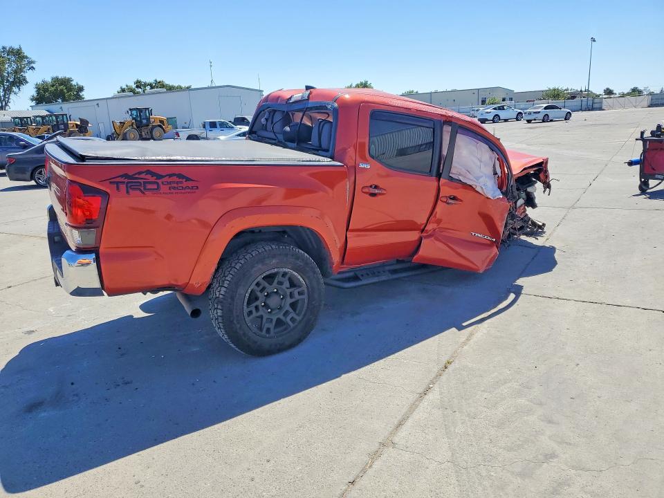 58765826 :رقم المزاد ، 3TMCZ5AN4JM129822 vin ، 2018 Toyota Tacoma مزاد بيع