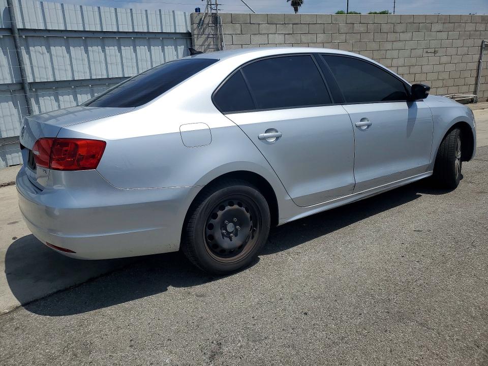 2014 Volkswagen Jetta მანქანა იყიდება აუქციონზე, vin: 3VWD17AJ4EM226901, აუქციონის ნომერი: 55993666